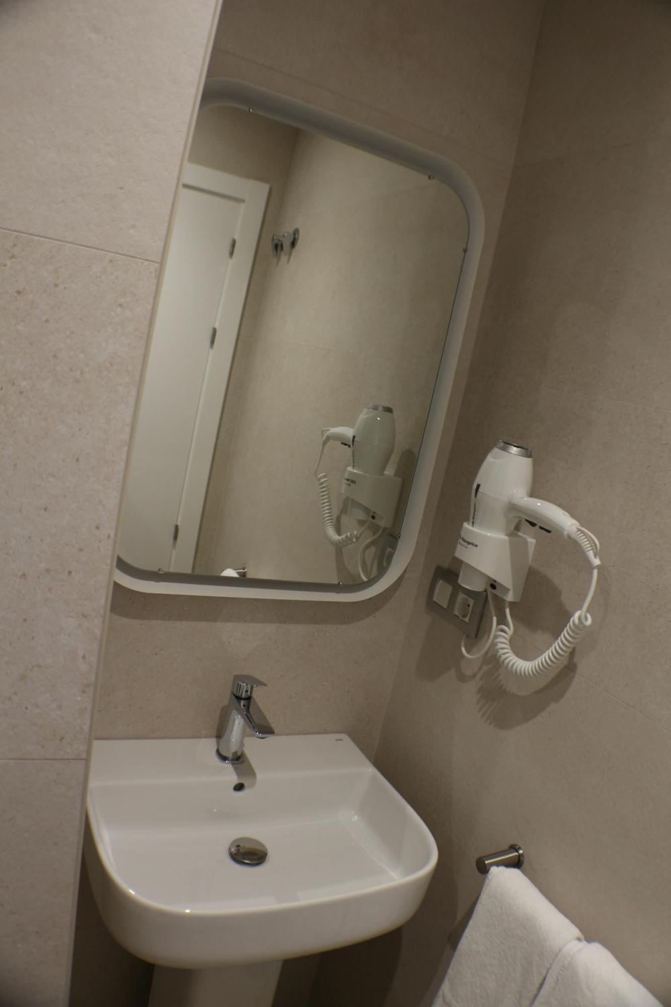 Apartamentos Picos De Europa Santander Bagian luar foto