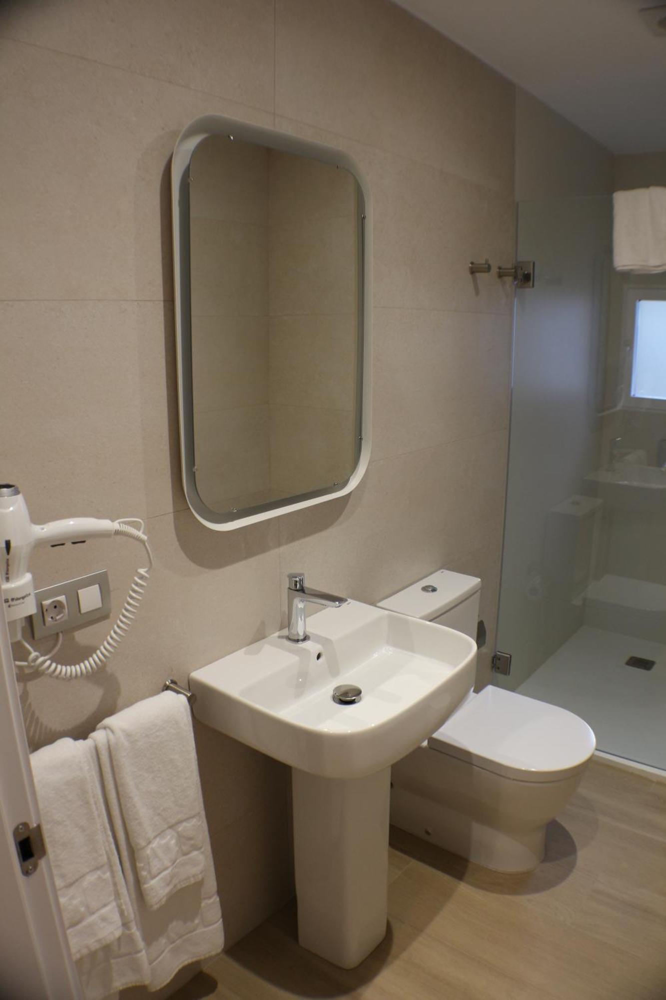 Apartamentos Picos De Europa Santander Bagian luar foto